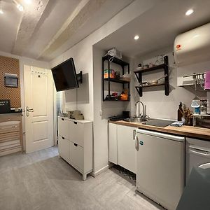 Cosy Studio In The Heart Of Lavapies, Madrid - Amparo